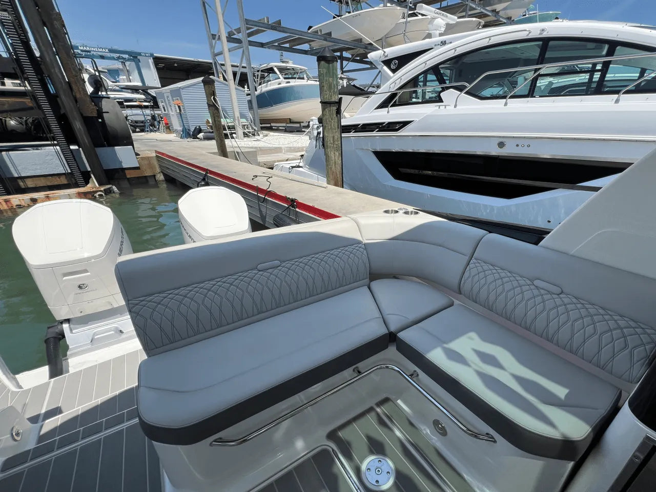 2025 Sea Ray Sundancer 370 Outboard 37.0 feet, Clearwater, Florida #12