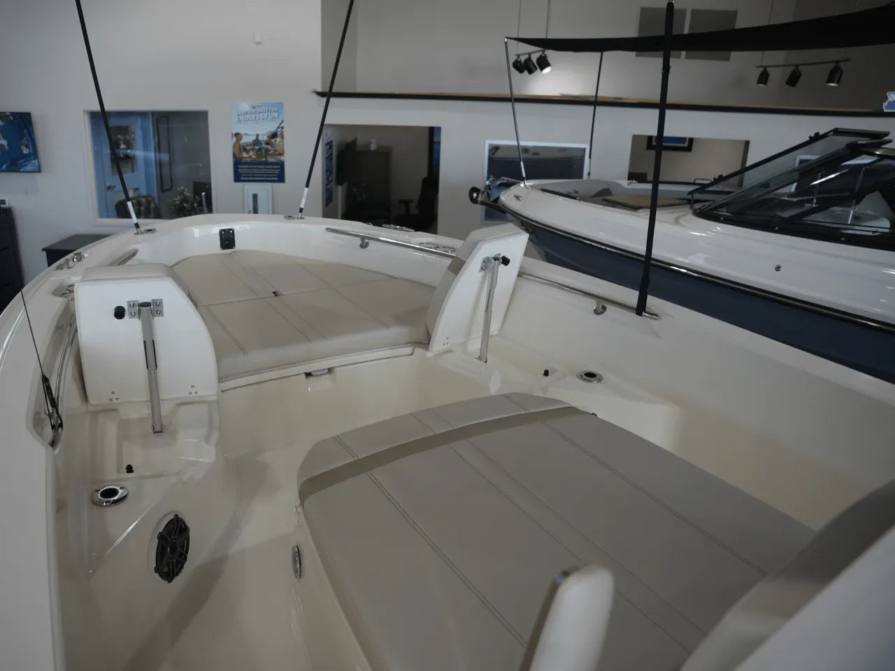 2025 Boston Whaler 250 Dauntless 25.0 feet, Clearwater, Florida #20