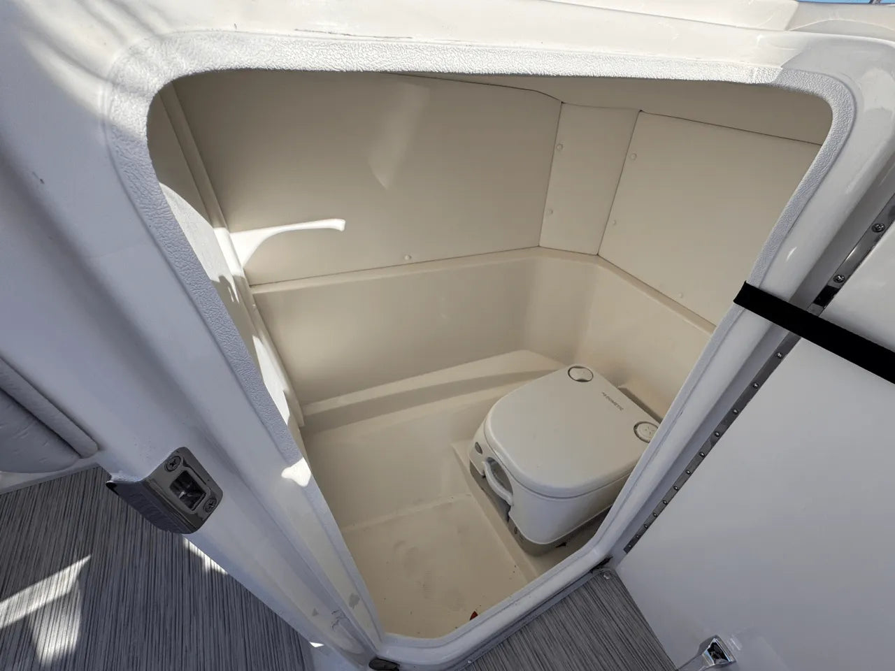 2025 Sea Ray SPX 230 Outboard 23.0 feet, Clearwater, Florida #15