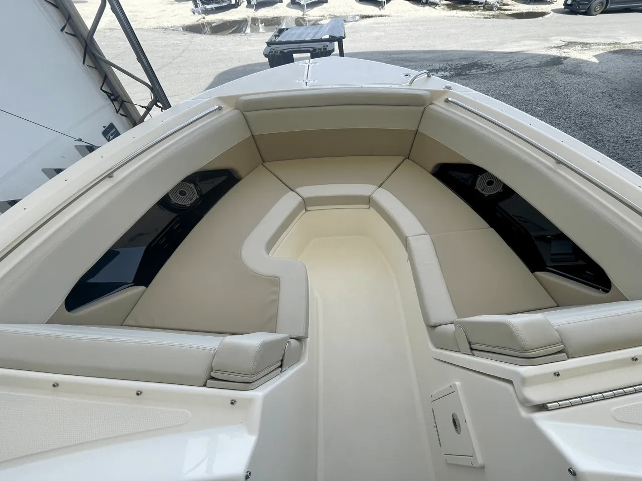 2025 Boston Whaler 280 Vantage 28.0 feet, Clearwater, Florida #28