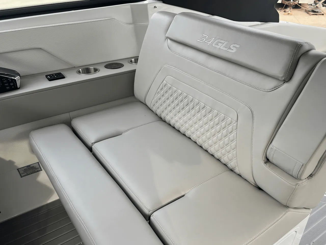 2025 Cruisers Yachts 34 GLS 34.0 feet, Clearwater, Florida #31