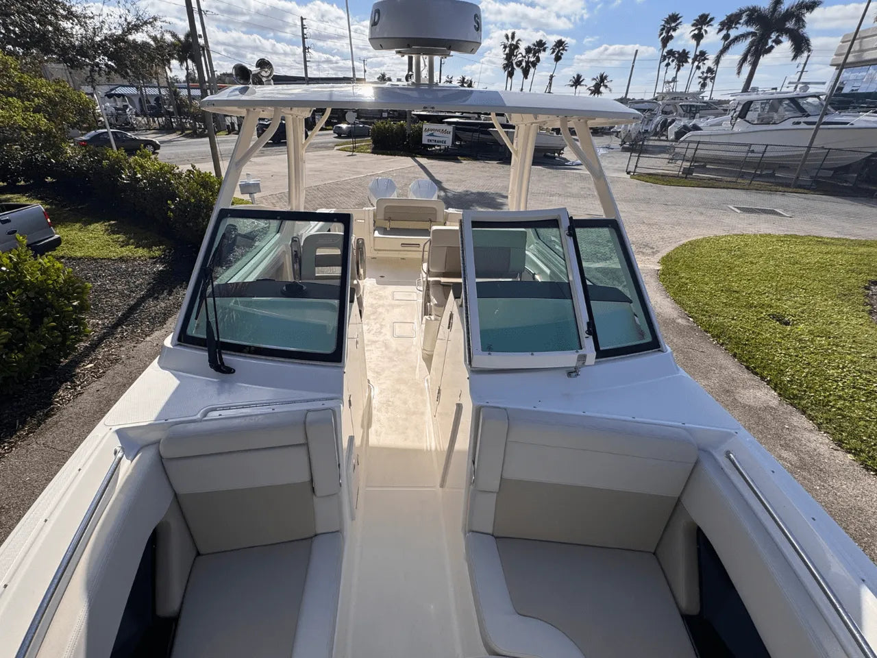 2025 Boston Whaler 280 Vantage 28.0 feet, Clearwater, Florida #30