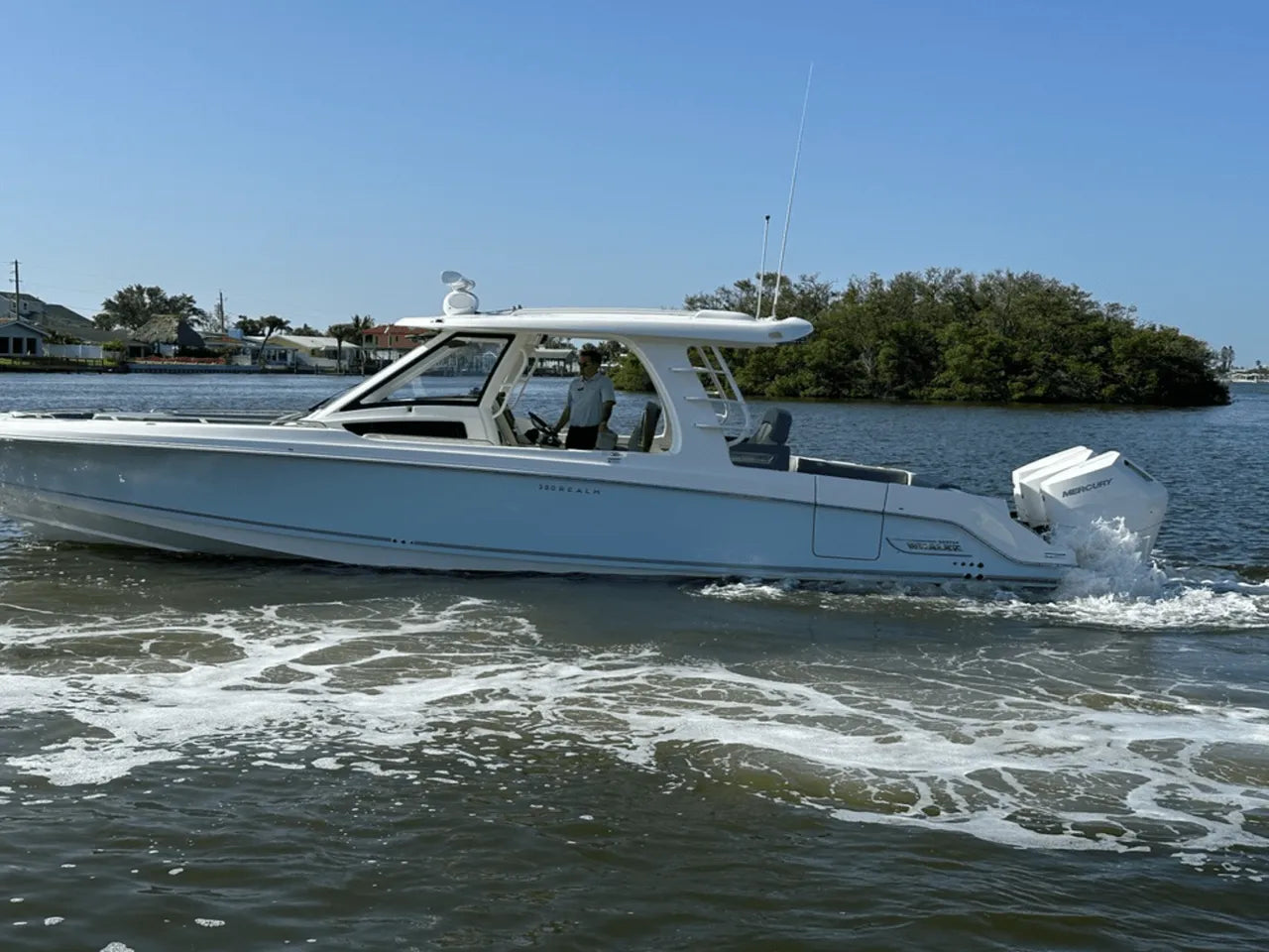 2025 Boston Whaler 350 Realm 35.0 feet, Clearwater, Florida #40