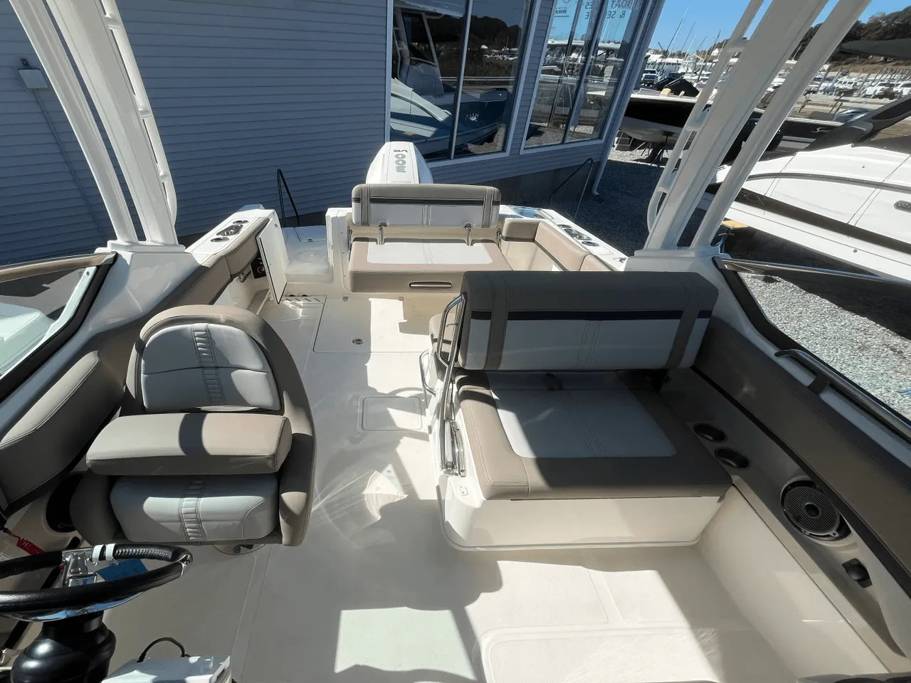 2025 Boston Whaler 240 Vantage 24.0 feet, Clearwater, Florida #7
