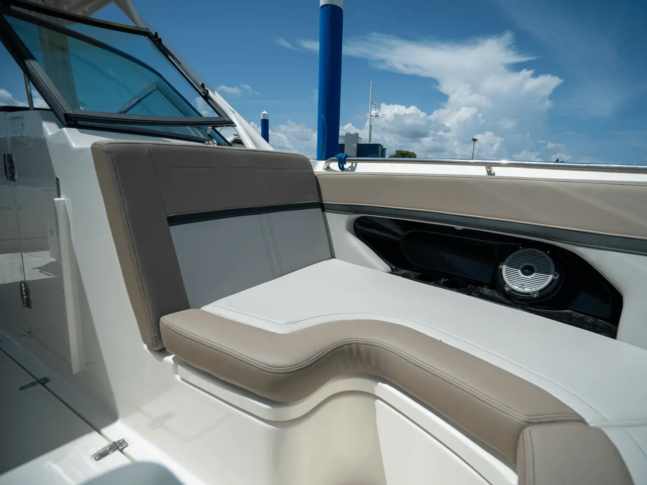2025 Boston Whaler 240 Vantage 24.0 feet, Clearwater, Florida #20