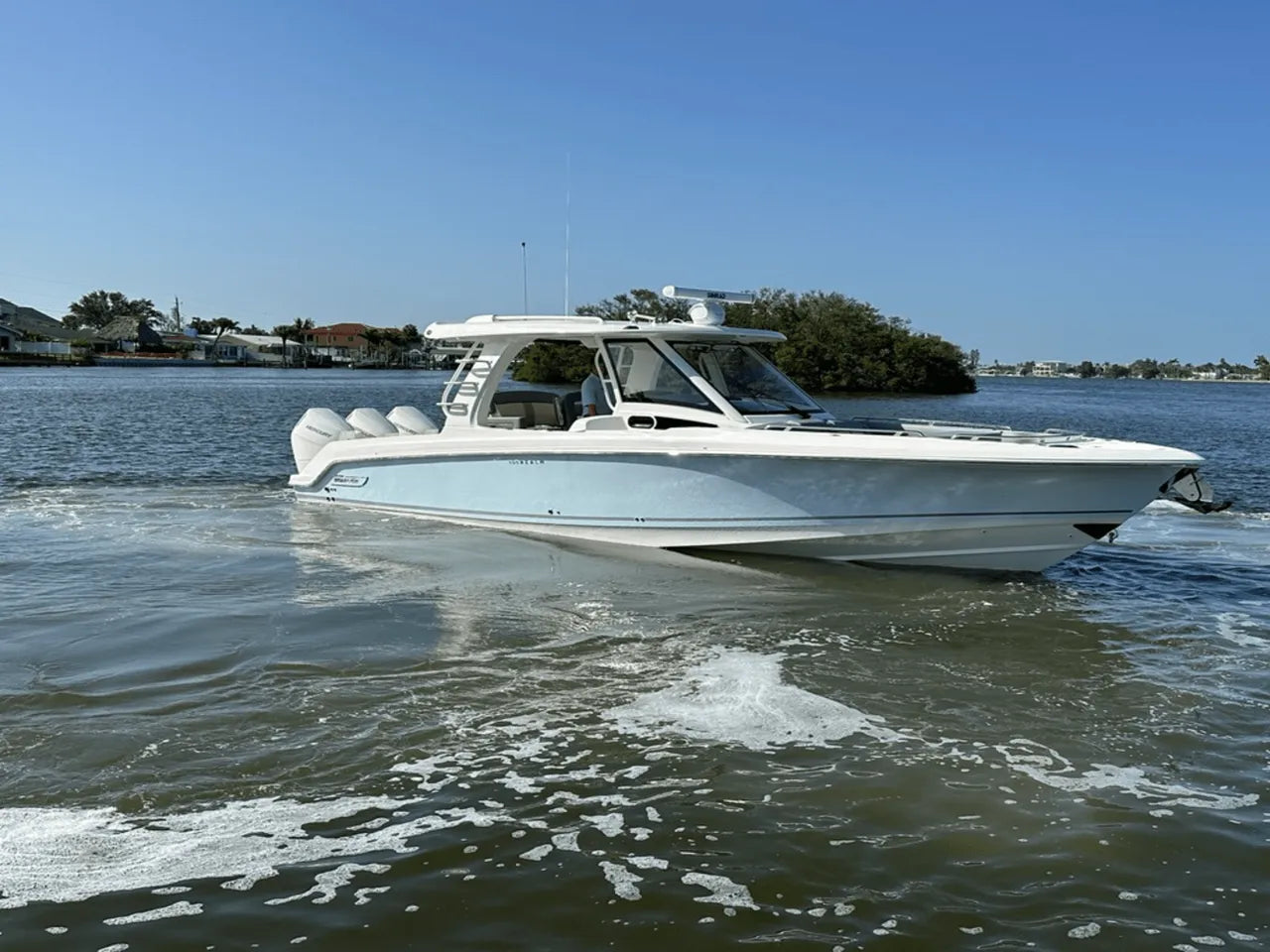 2025 Boston Whaler 350 Realm 35.0 feet, Clearwater, Florida #1