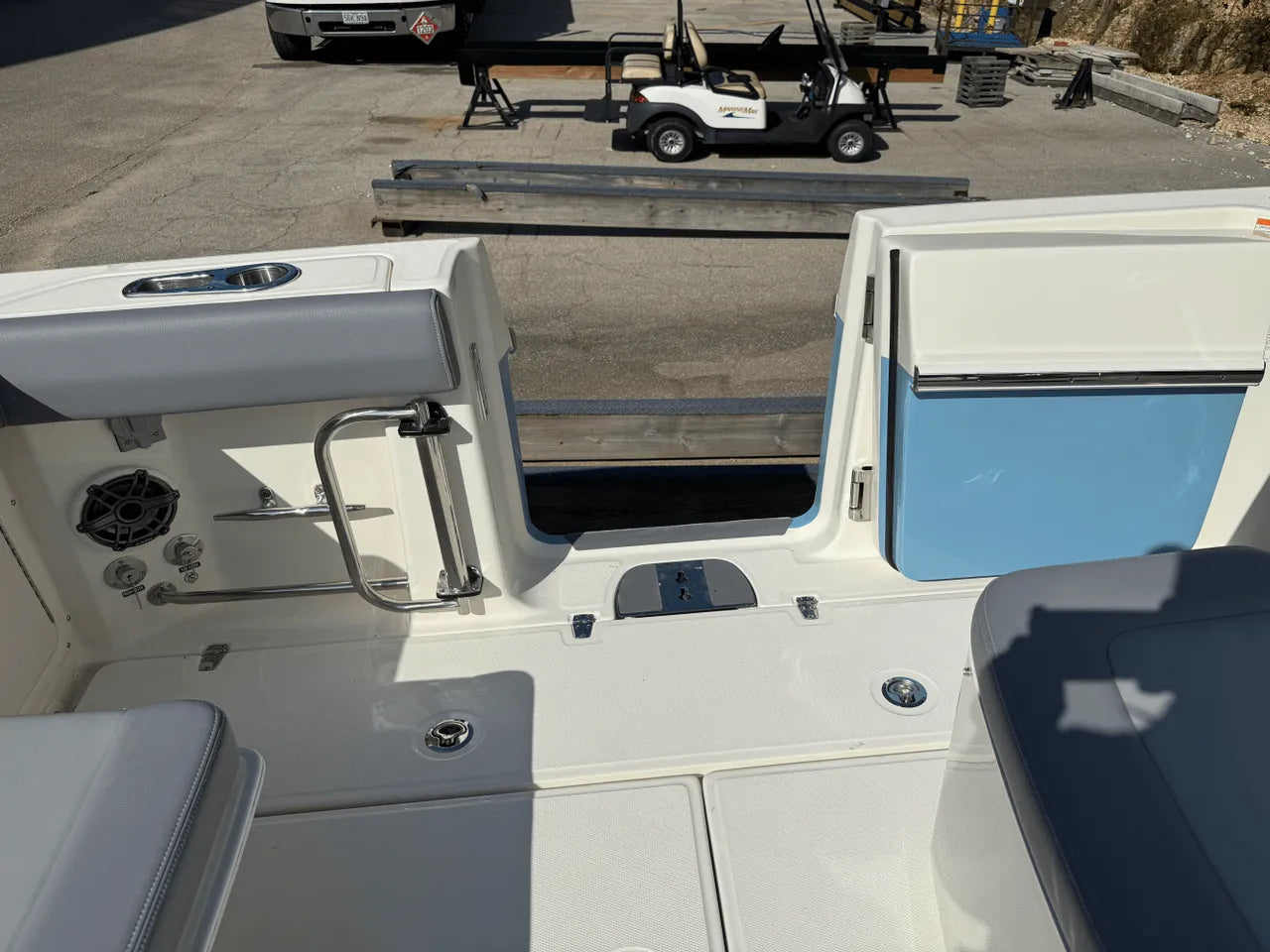 2025 Boston Whaler 330 Outrage 33.0 feet, Clearwater, Florida #16