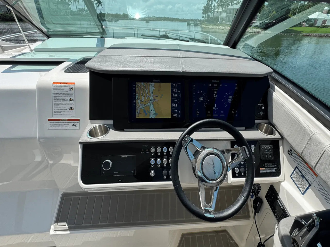 2025 Sea Ray Sundancer 320 Outboard 32.0 feet, Clearwater, Florida #24