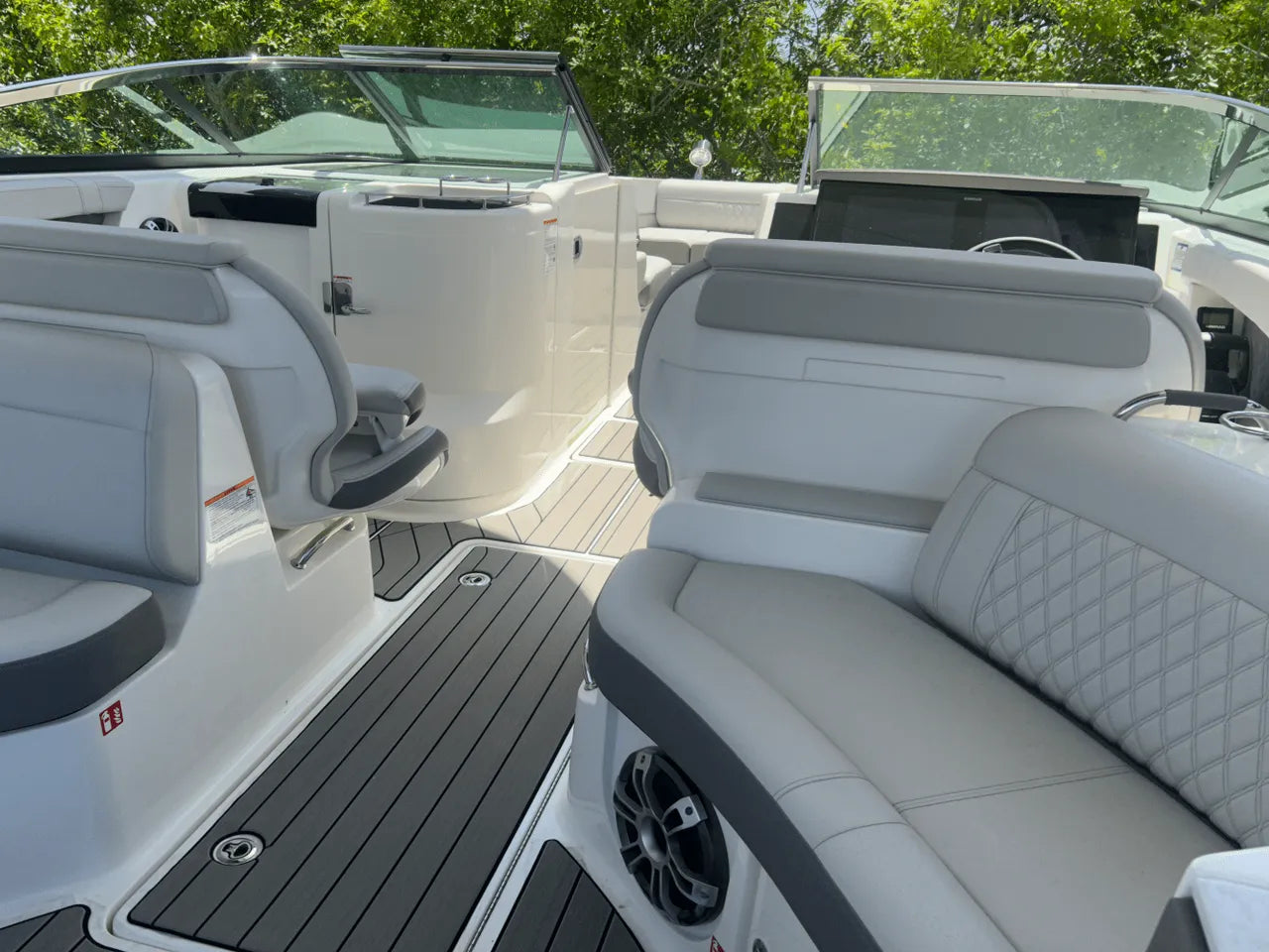 2025 Sea Ray SLX 350 Outboard 35.0 feet, Clearwater, Florida #2
