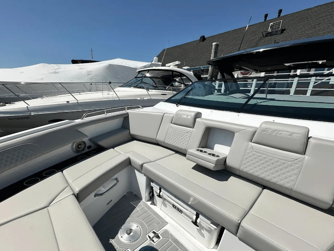 2025 Cruisers Yachts 34 GLS Outboard 34.0 feet, Clearwater, Florida #47