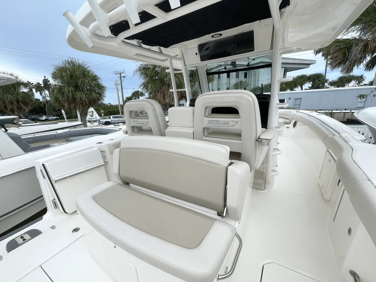 2025 Boston Whaler 330 Outrage 33.0 feet, Clearwater, Florida #19