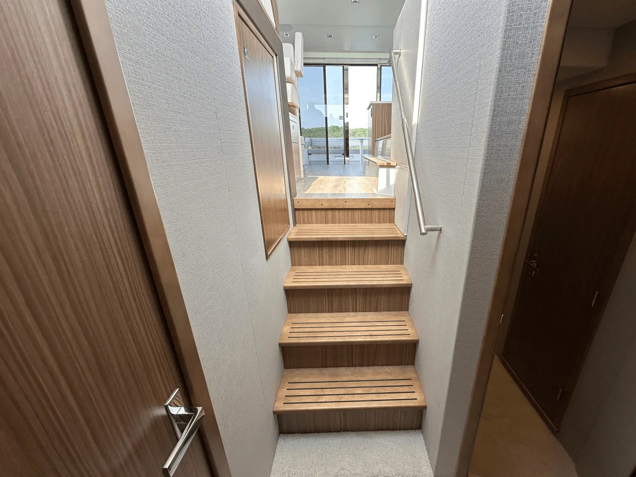 2025 Cruisers Yachts 46 Cantius 46.0 feet, Clearwater, Florida #21