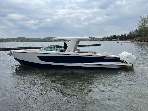 2024 Aviara AV36 Outboard 36.0 feet Walk-Through - Features & Buyer's Guide, Clearwater, Florida #1