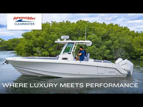 2026 Boston Whaler 280 Outrage 28.0 feet Walk-Through - Features & Buyer's Guide, Clearwater, Florida #1
