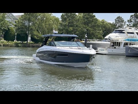2026 Cruisers Yachts 34 GLS Outboard 34.0 feet Walk-Through - Features & Buyer's Guide, Clearwater, Florida #1