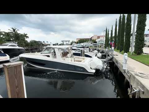 2026 Boston Whaler 420 Outrage 42.0 feet Walk-Through - Features & Buyer's Guide, Clearwater, Florida #1