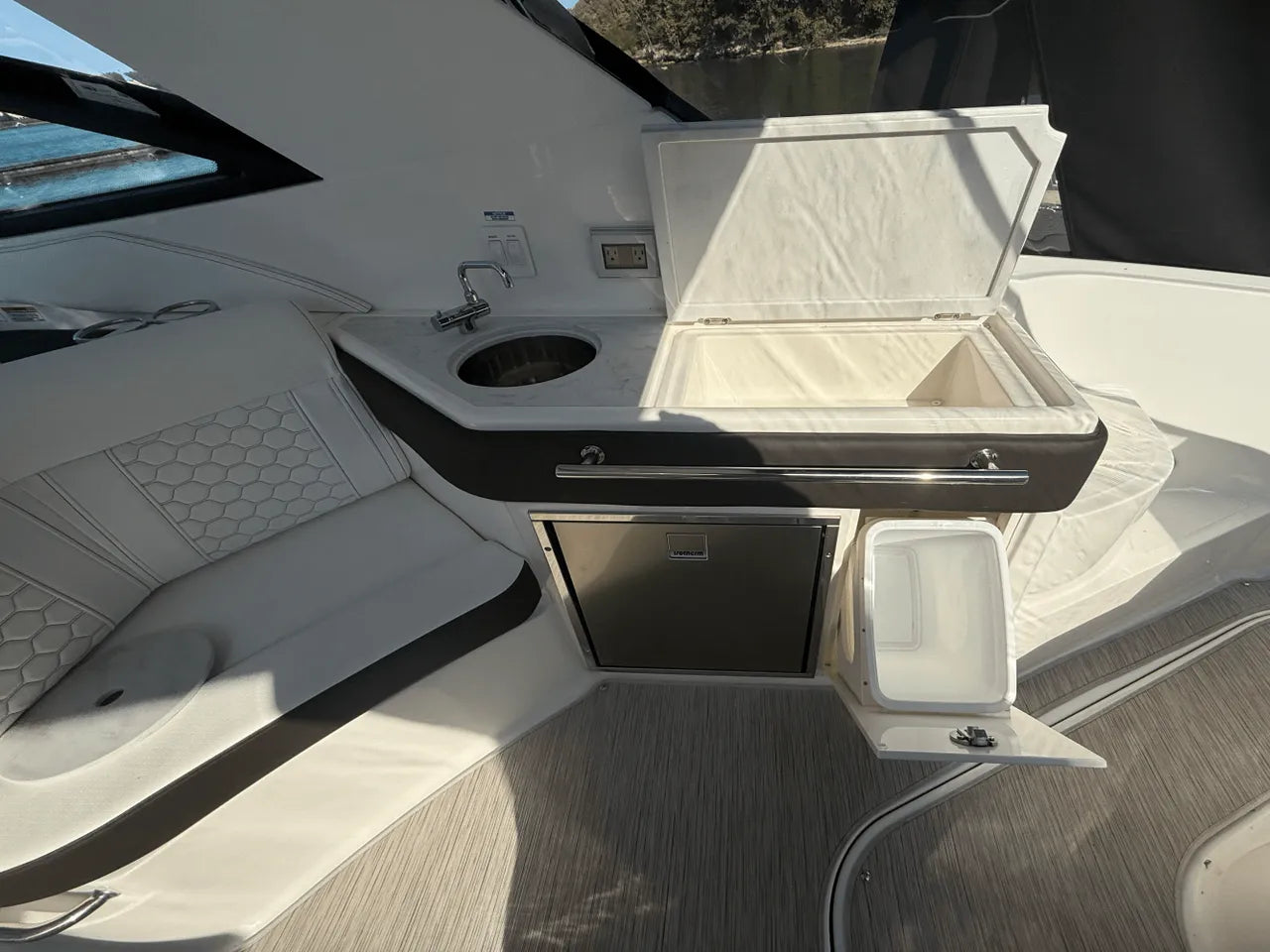 2025 Sea Ray Sundancer 320 32.0 feet, Clearwater, Florida #8
