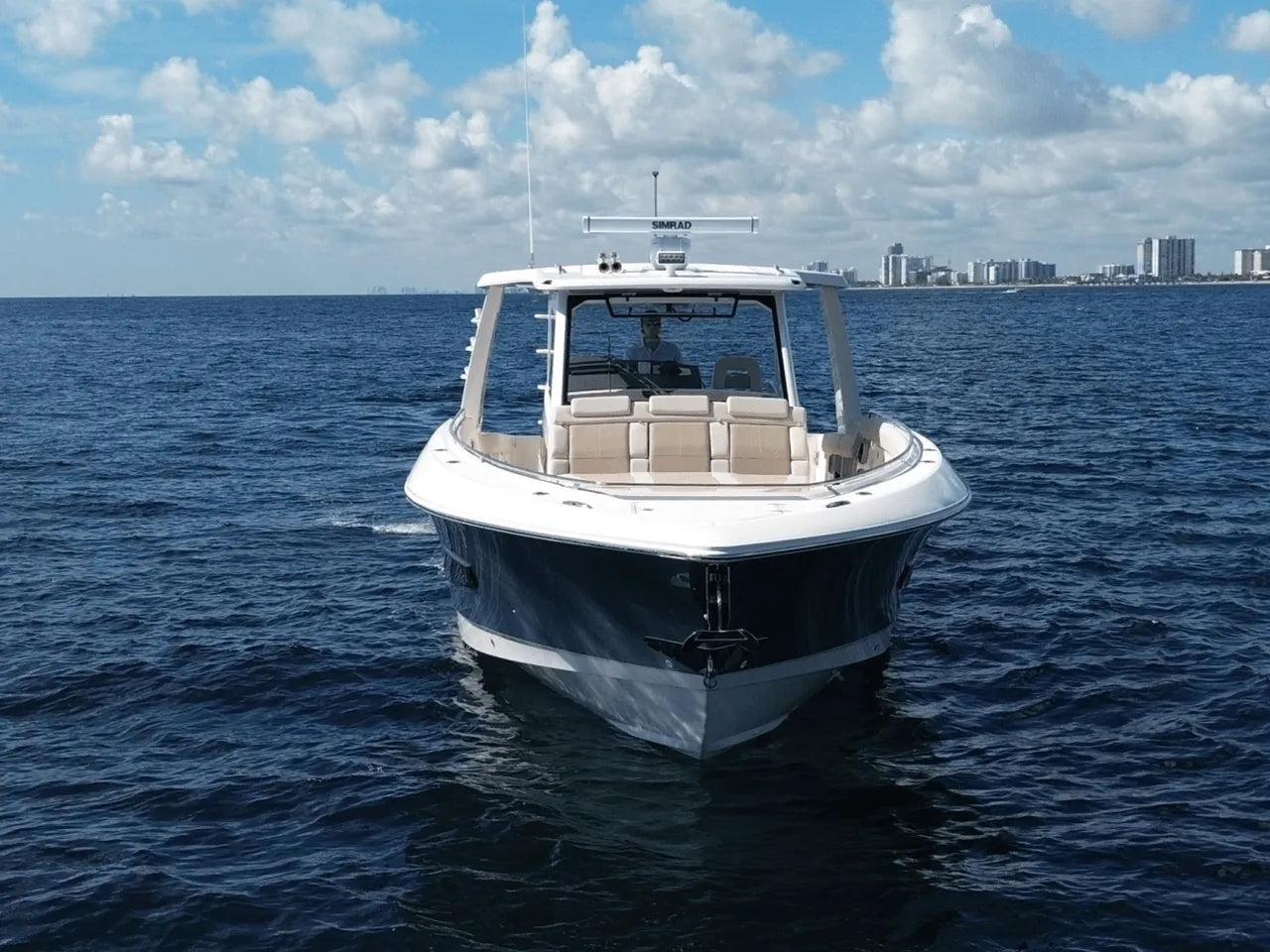 2026 Boston Whaler 420 Outrage 42.0 feet, Clearwater, Florida #10
