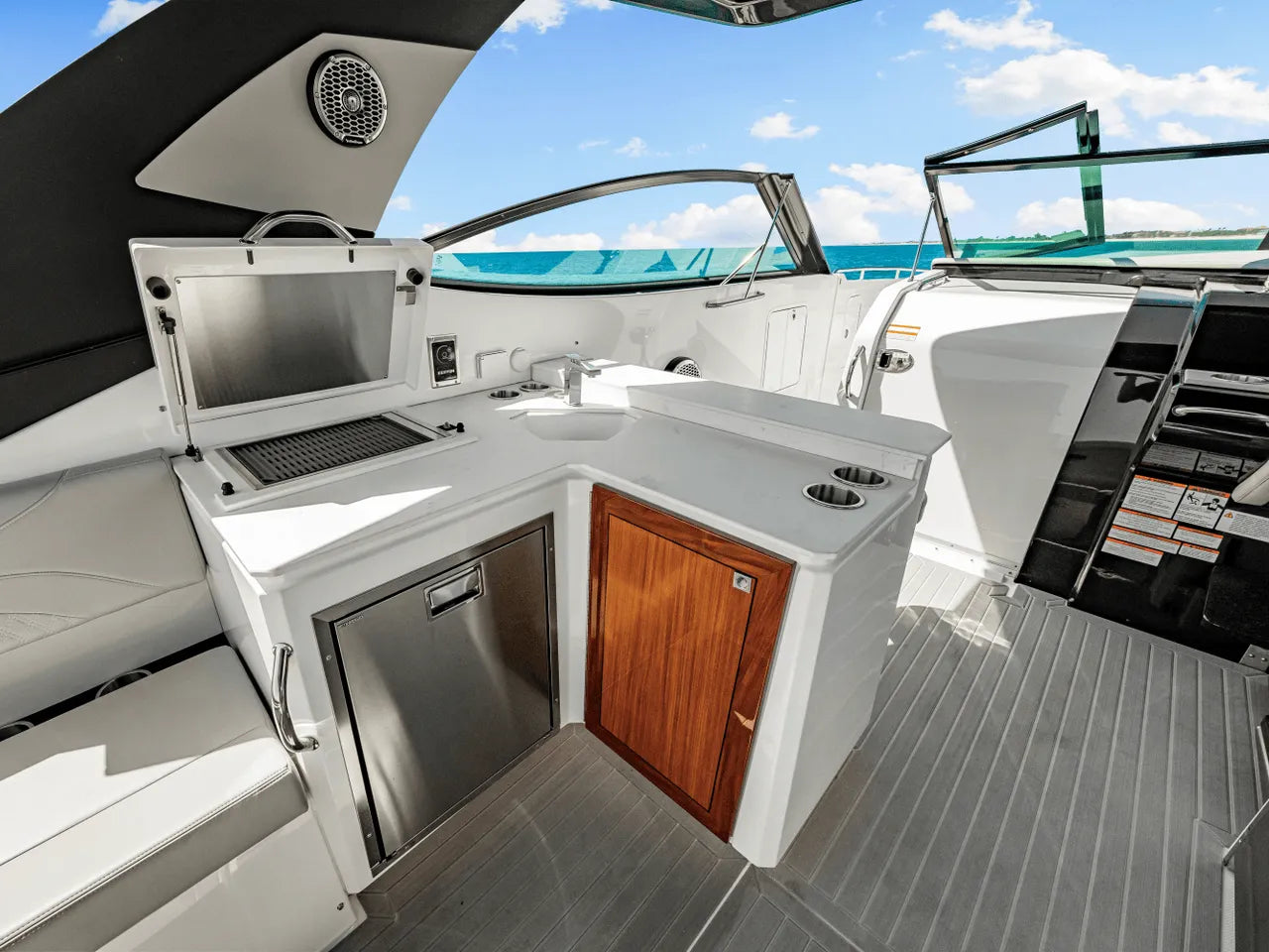 2025 Cruisers Yachts 38 GLS Outboard 38.0 feet, Clearwater, Florida #14