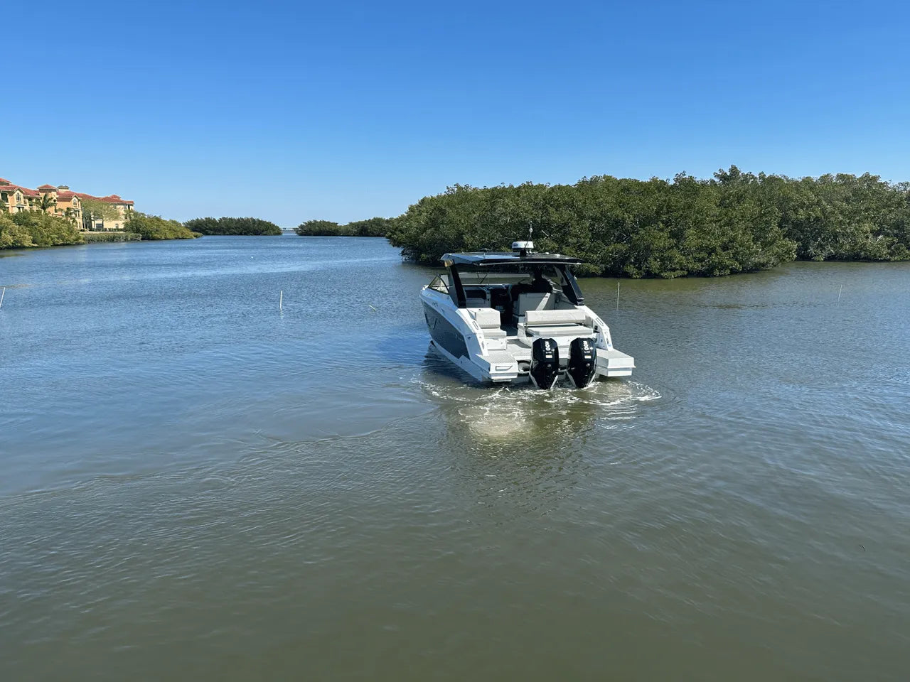 2024 Cruisers Yachts 34 GLS Outboard 34.0 feet, Clearwater, Florida #6