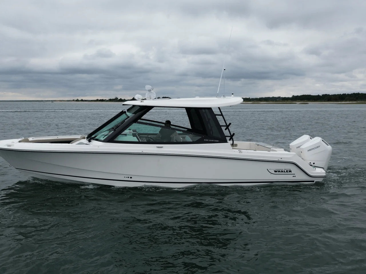 2026 Boston Whaler 330 Vantage 33.0 feet, Clearwater, Florida #7