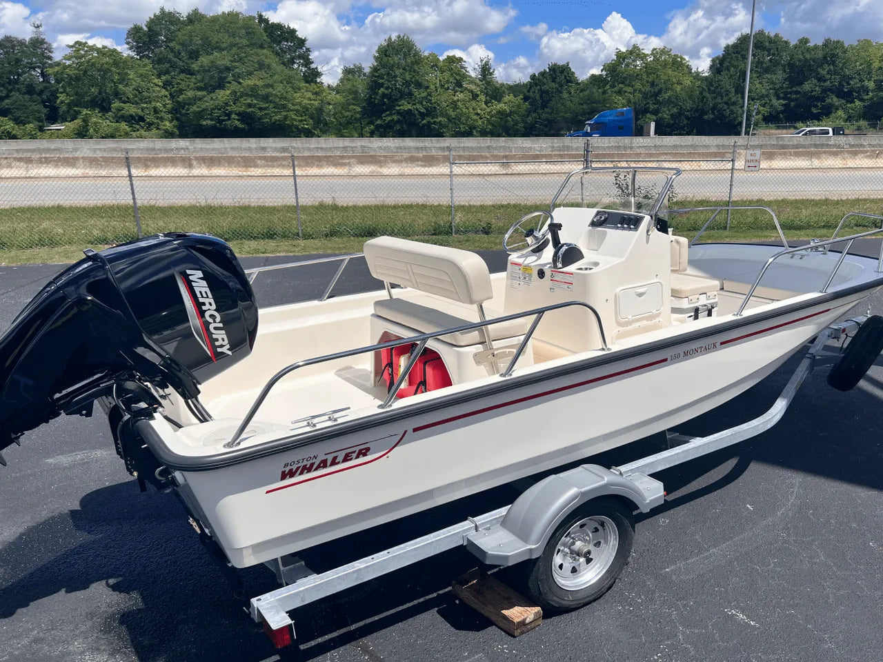 2025 Boston Whaler 150 Montauk 15.0 feet, Clearwater, Florida #7