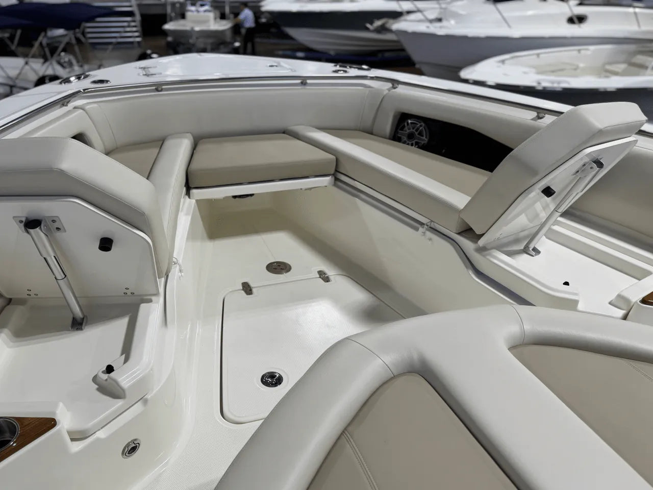 2025 Boston Whaler 360 Outrage 36.0 feet, Clearwater, Florida #31