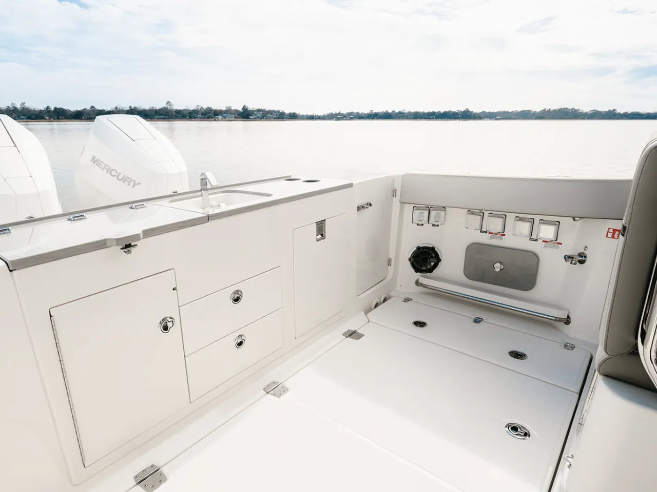 2025 Boston Whaler 330 Vantage 33.0 feet, Clearwater, Florida #22