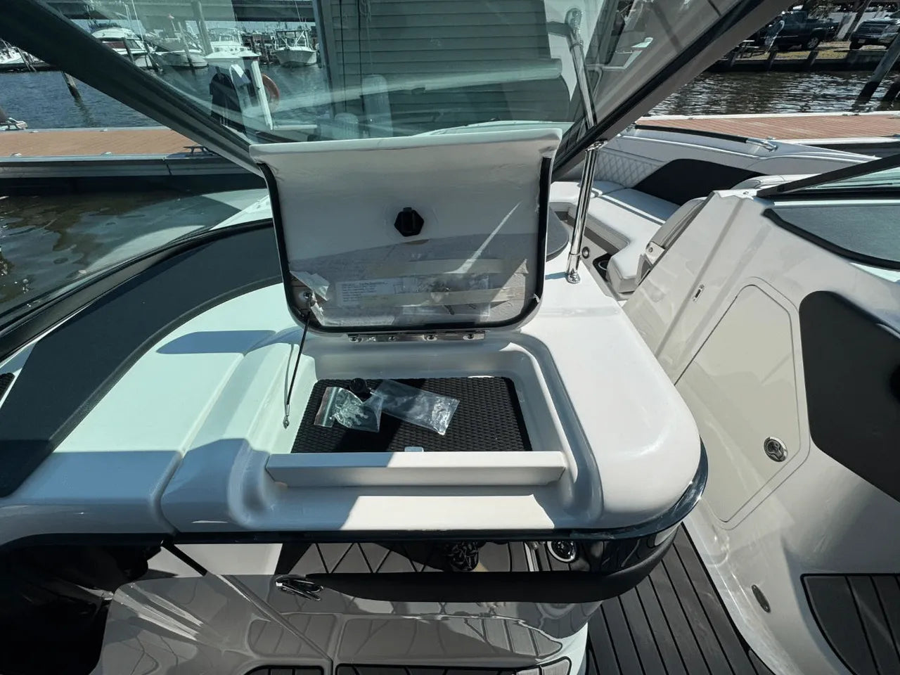 2025 Sea Ray SLX 260 Outboard 26.0 feet, Clearwater, Florida #21