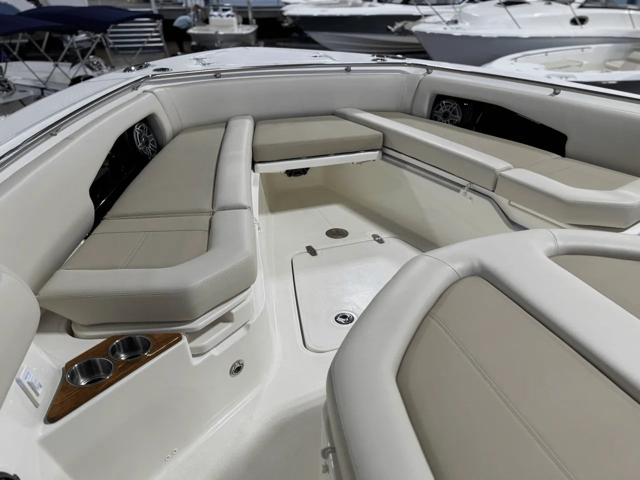 2025 Boston Whaler 360 Outrage 36.0 feet, Clearwater, Florida #32