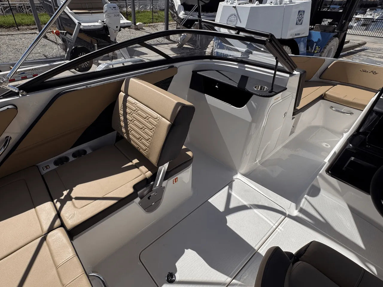 2025 Sea Ray SPX 190 Outboard 19.0 feet, Clearwater, Florida #9