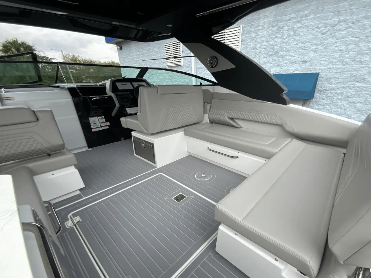 2024 Cruisers Yachts 34 GLS Outboard 34.0 feet, Clearwater, Florida #13