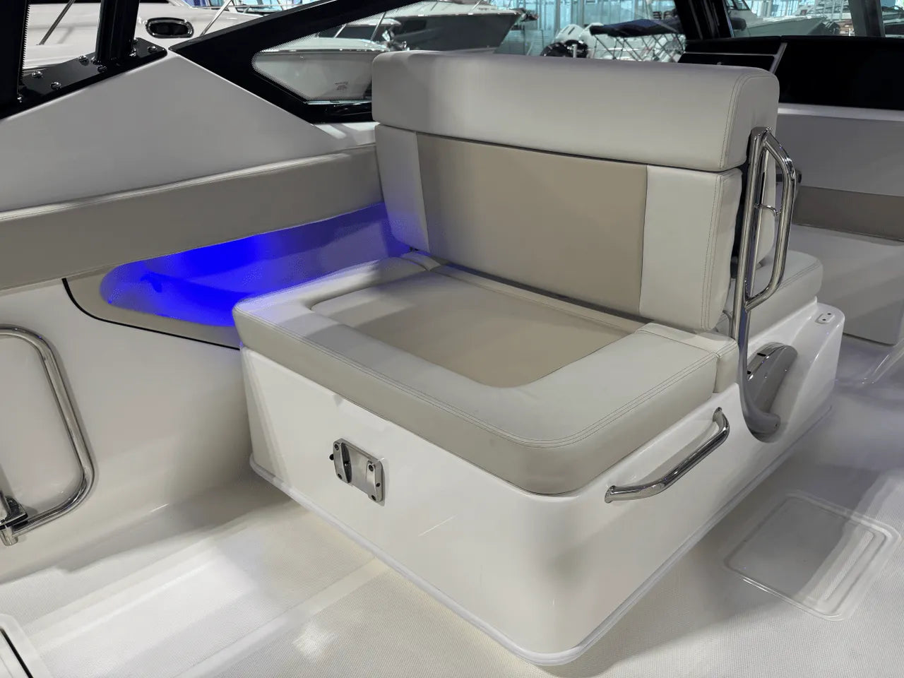 2025 Boston Whaler 280 Vantage 28.0 feet, Clearwater, Florida #10