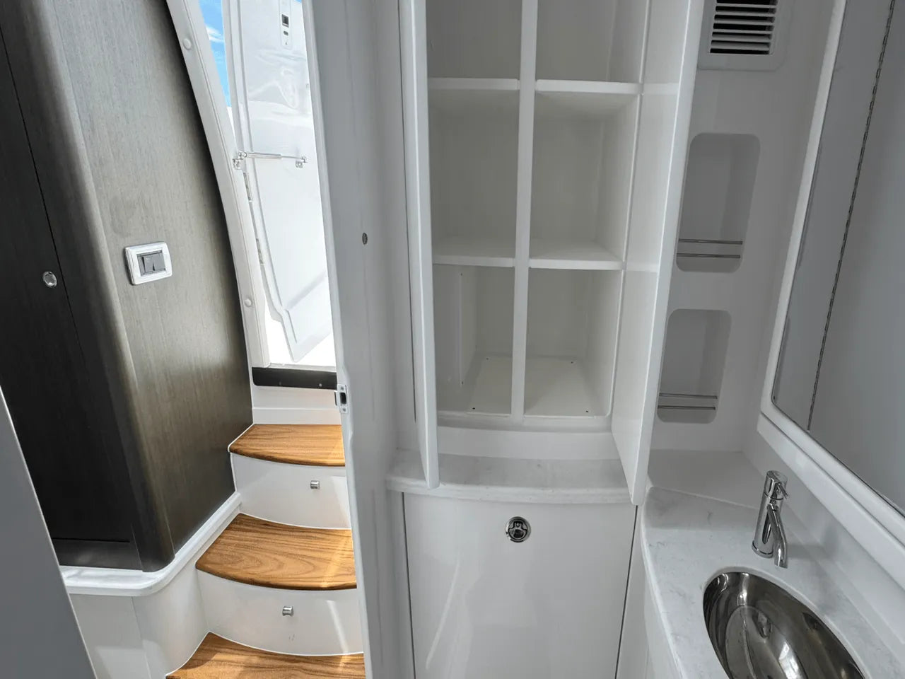 2025 Intrepid 41 PANACEA 41.0 feet, Clearwater, Florida #41