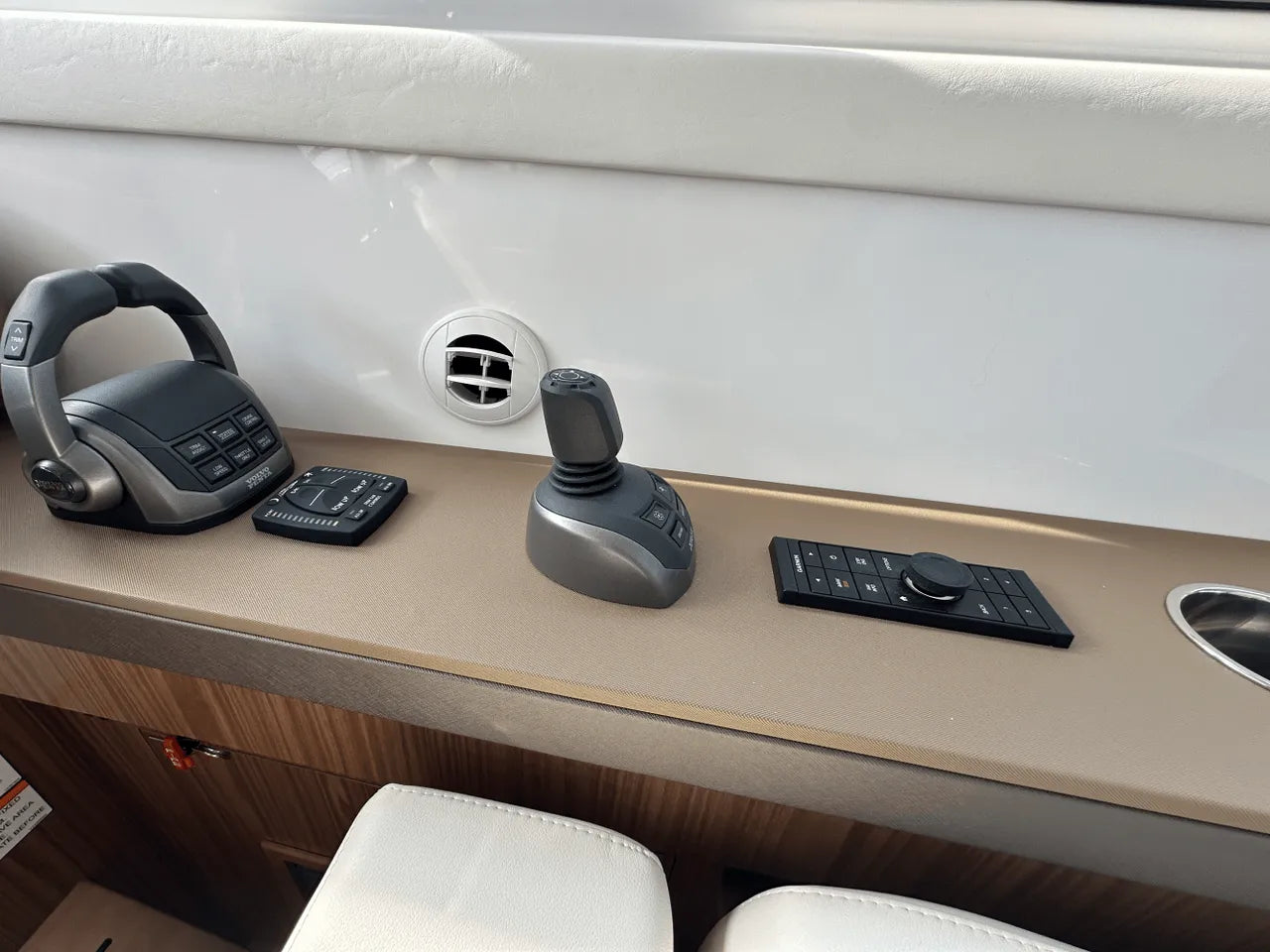 2025 Cruisers Yachts 46 Cantius 46.0 feet, Clearwater, Florida #25
