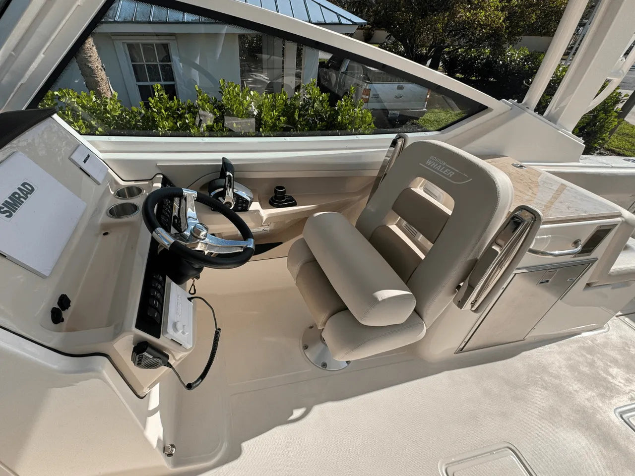 2025 Boston Whaler 280 Vantage 28.0 feet, Clearwater, Florida #21