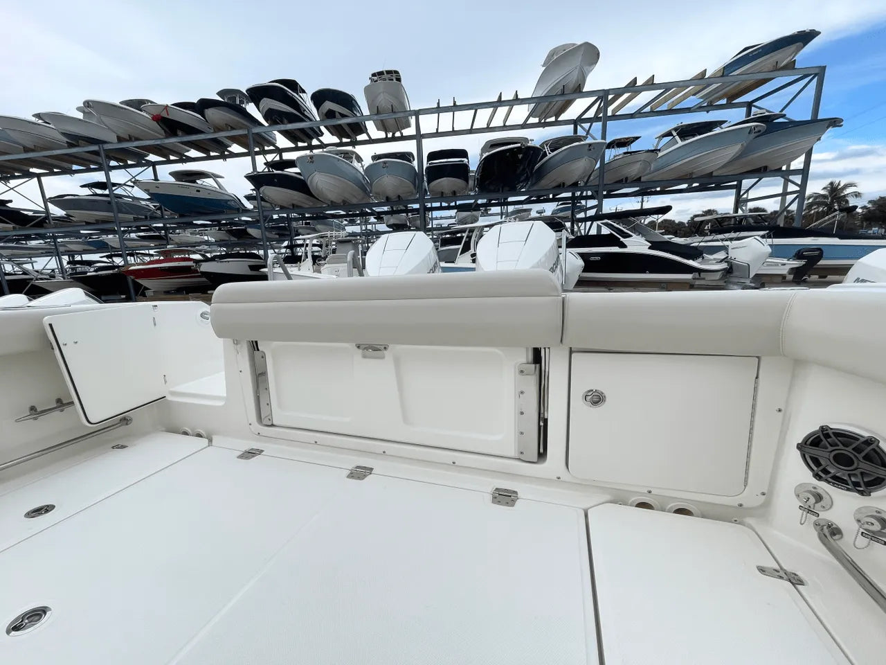 2025 Boston Whaler 330 Outrage 33.0 feet, Clearwater, Florida #11