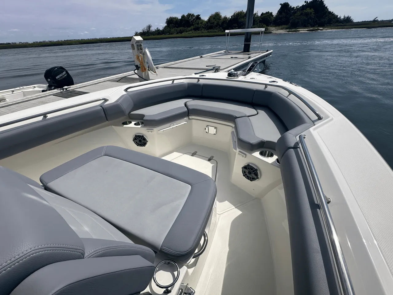 2025 Boston Whaler 250 Outrage 25.0 feet, Clearwater, Florida #21