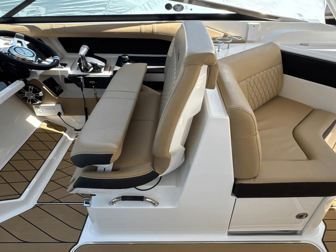 2025 Sea Ray SLX 310 Outboard 31.0 feet, Clearwater, Florida #55