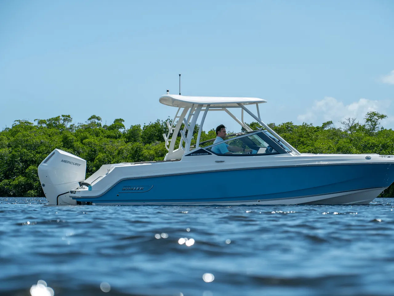 2025 Boston Whaler 240 Vantage 24.0 feet, Clearwater, Florida #23