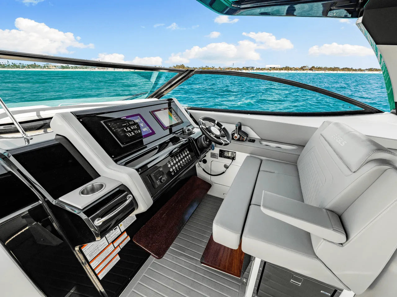 2025 Cruisers Yachts 38 GLS Outboard 38.0 feet, Clearwater, Florida #16