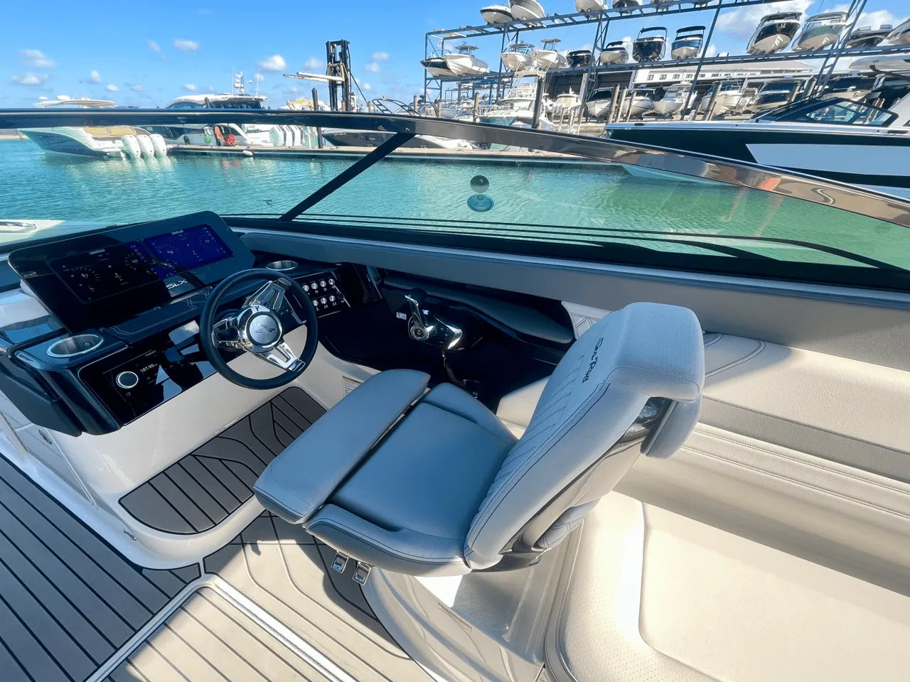 2025 Sea Ray SLX 260 Outboard 26.0 feet, Clearwater, Florida #8