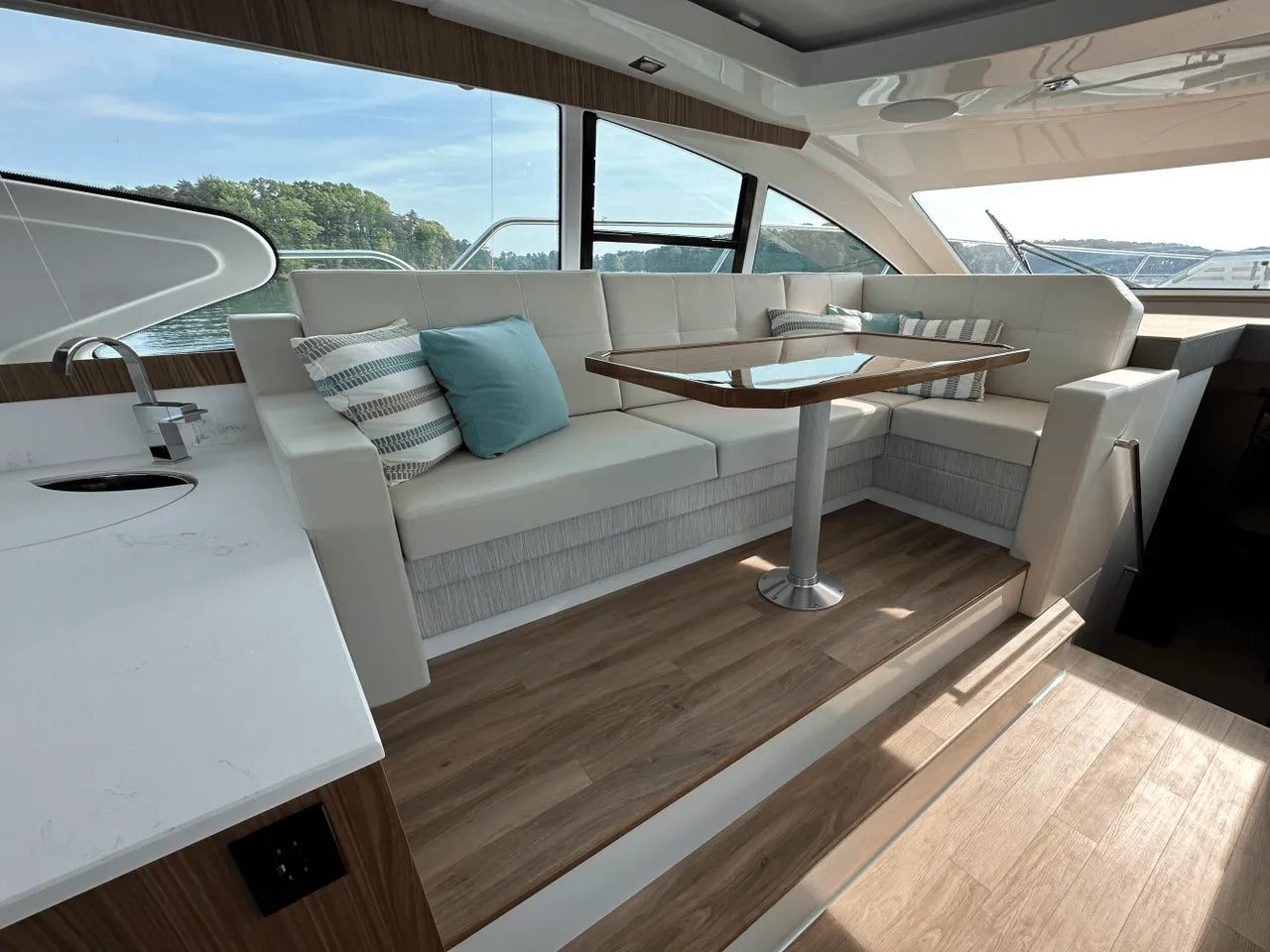 2025 Cruisers Yachts 46 Cantius 46.0 feet, Clearwater, Florida #22