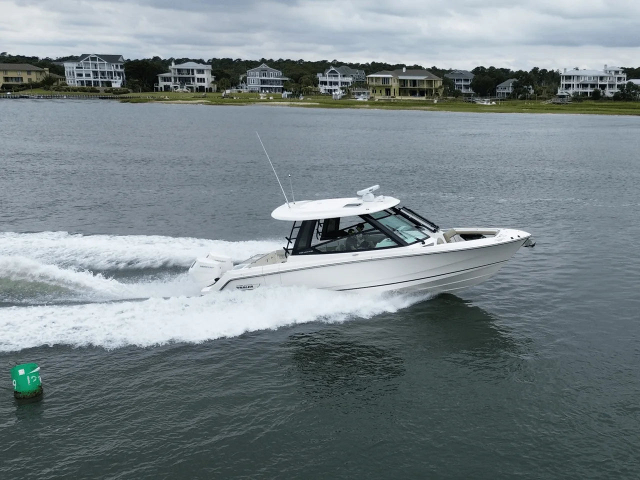 2026 Boston Whaler 330 Vantage 33.0 feet, Clearwater, Florida #17