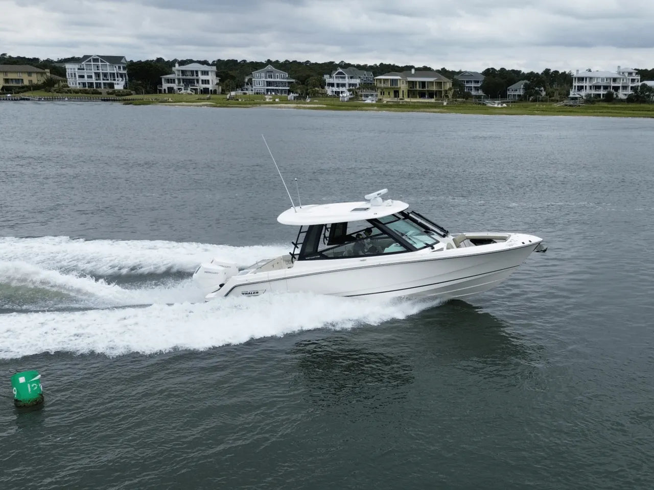 2026 Boston Whaler 330 Vantage 33.0 feet, Clearwater, Florida #17