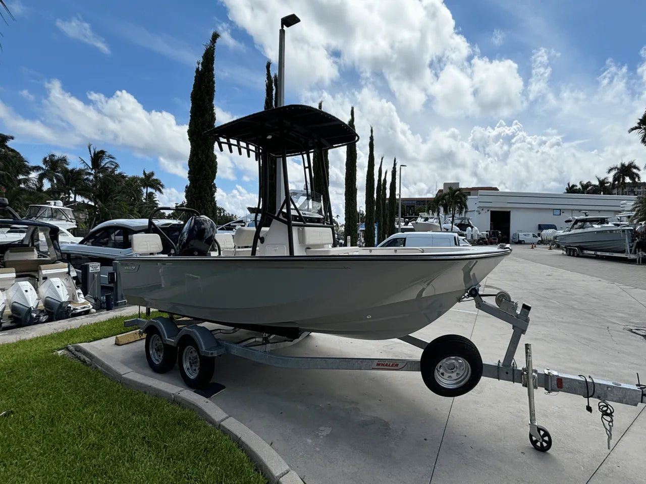 2025 Boston Whaler 190 Montauk 19.0 feet, Clearwater, Florida #7