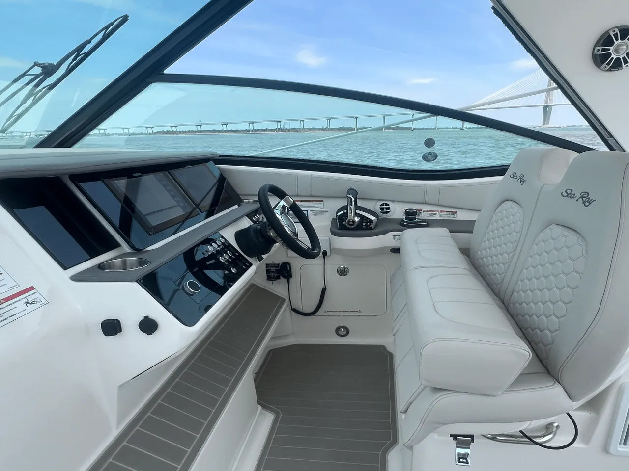 2025 Sea Ray Sundancer 320 Outboard 32.0 feet, Clearwater, Florida #31