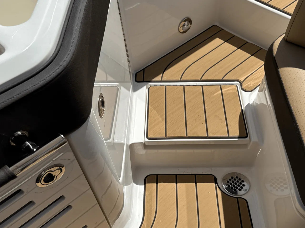 2025 Sea Ray SLX 310 Outboard 31.0 feet, Clearwater, Florida #25