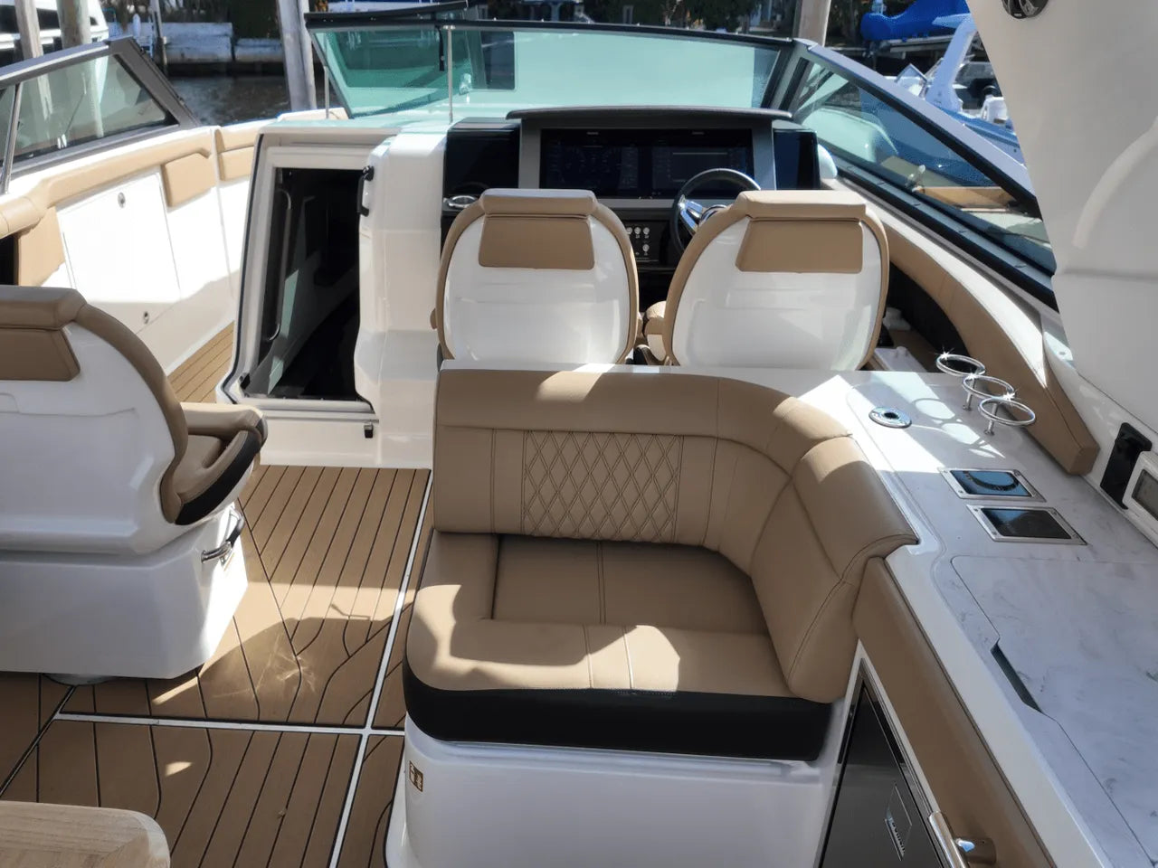 2025 Sea Ray SLX 400 Outboard 40.0 feet, Clearwater, Florida #14
