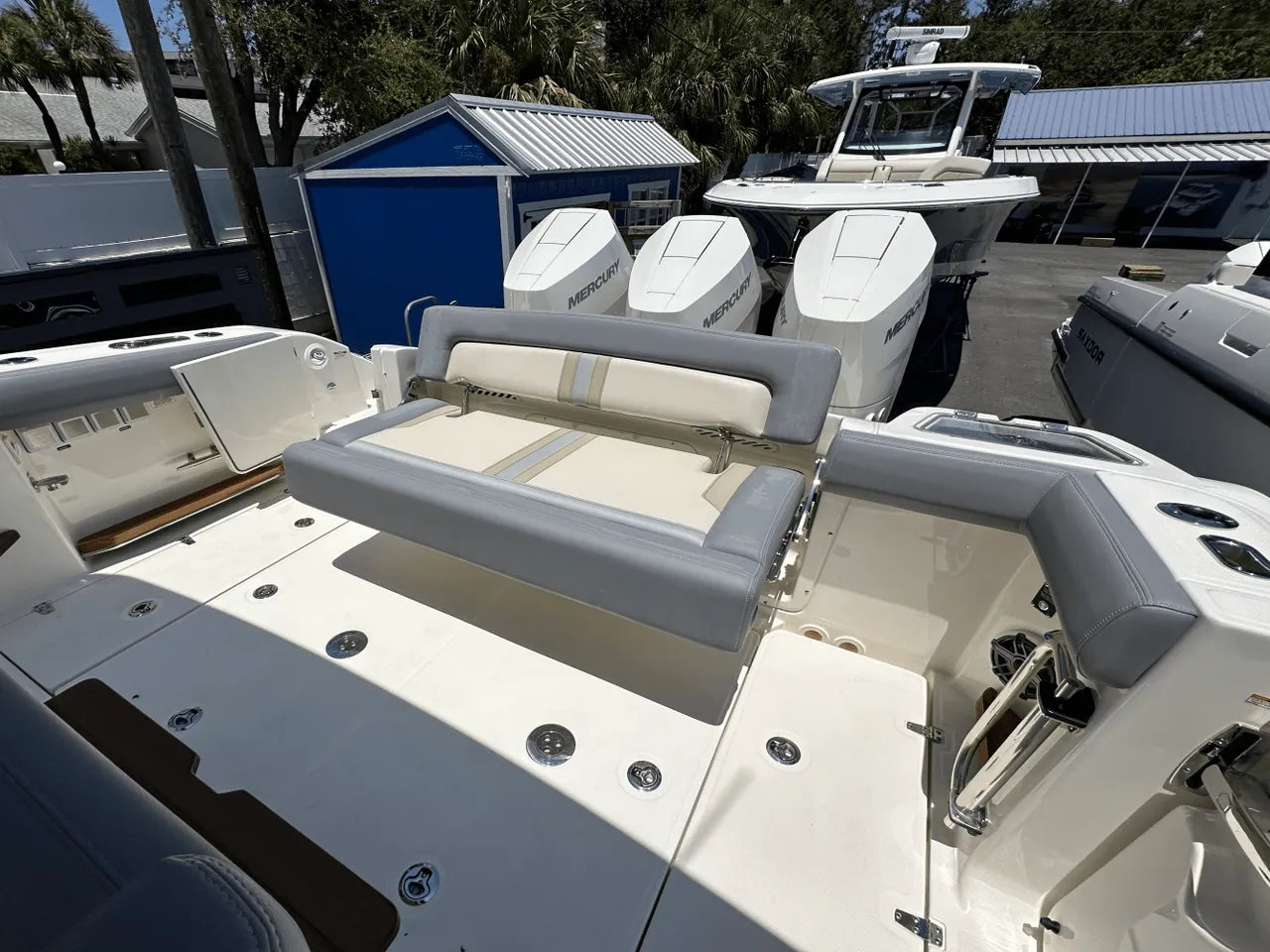 2025 Boston Whaler 350 Realm 35.0 feet, Clearwater, Florida #8